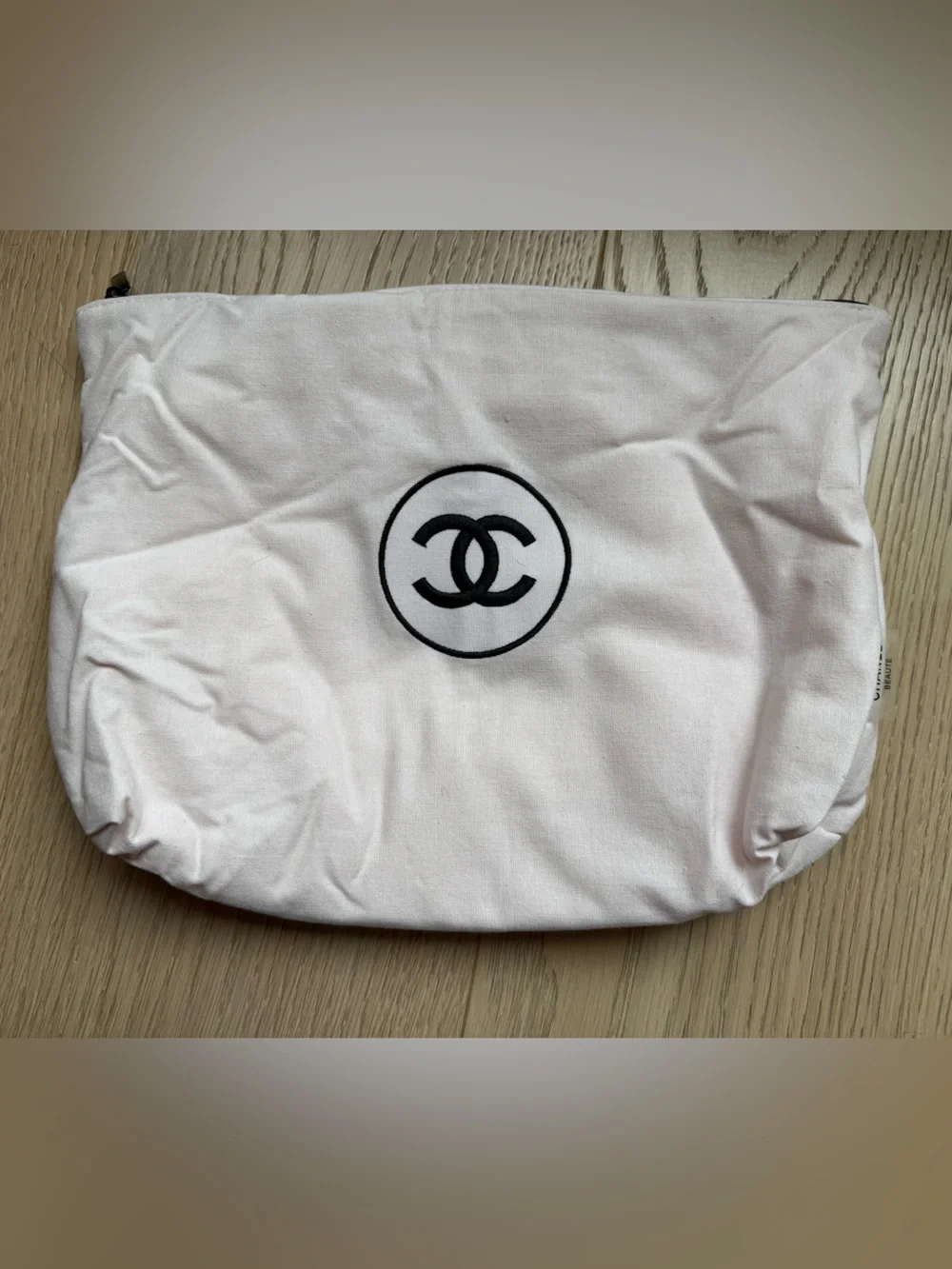 CHANEL Beauté Light Pink Dust Bag with Black Logo